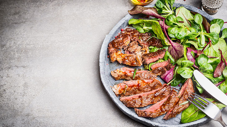 Kurban etini pilavla değil, salatayla tüketin!
