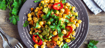 Esmer pirinçli üzümlü salata